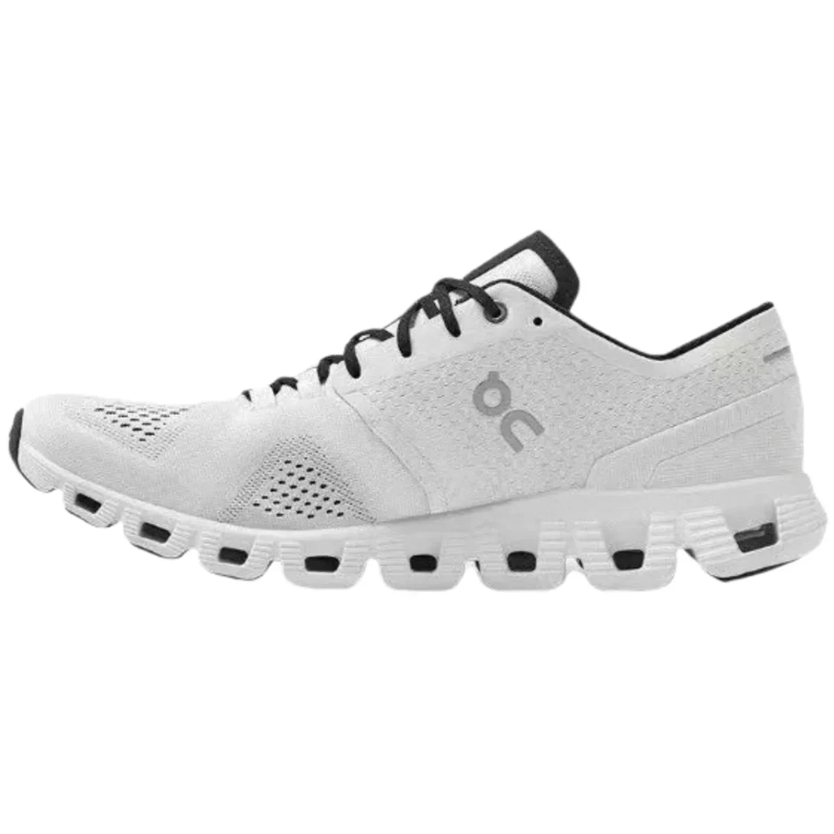 On Cloud X1 women’s white