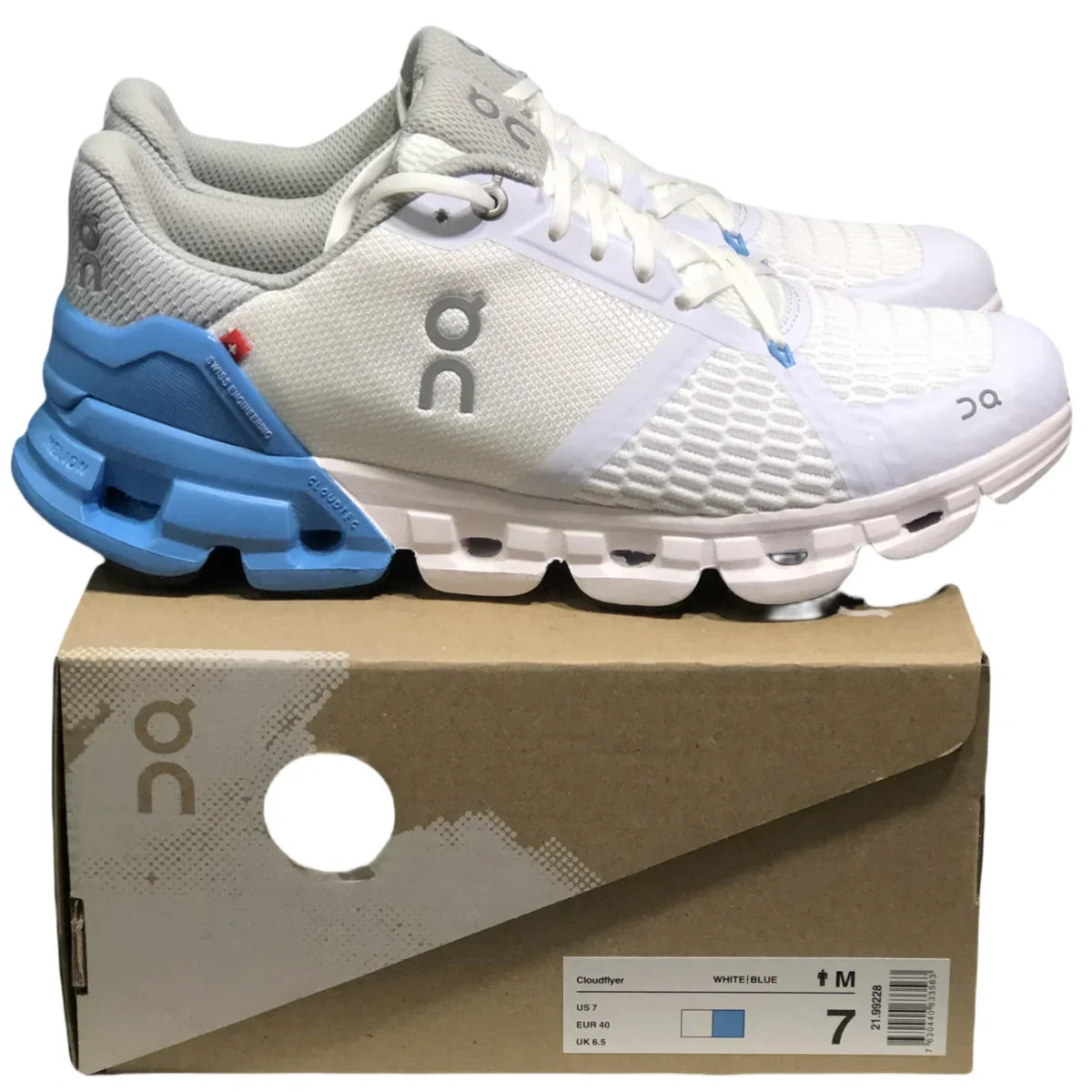 On Cloudflyer 3 Men White/ and blue