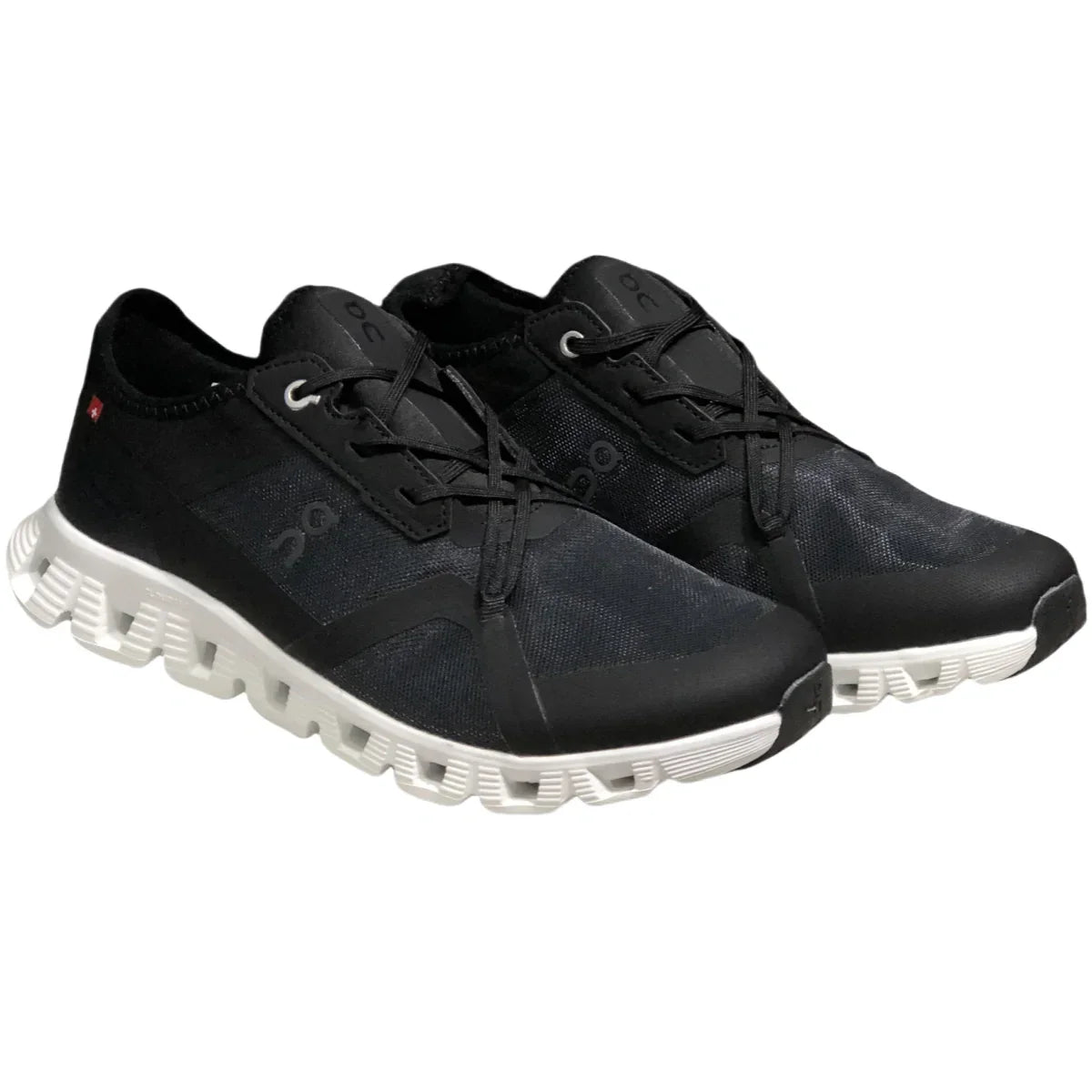 On Cloud X 3 Ad Women’s Black and white