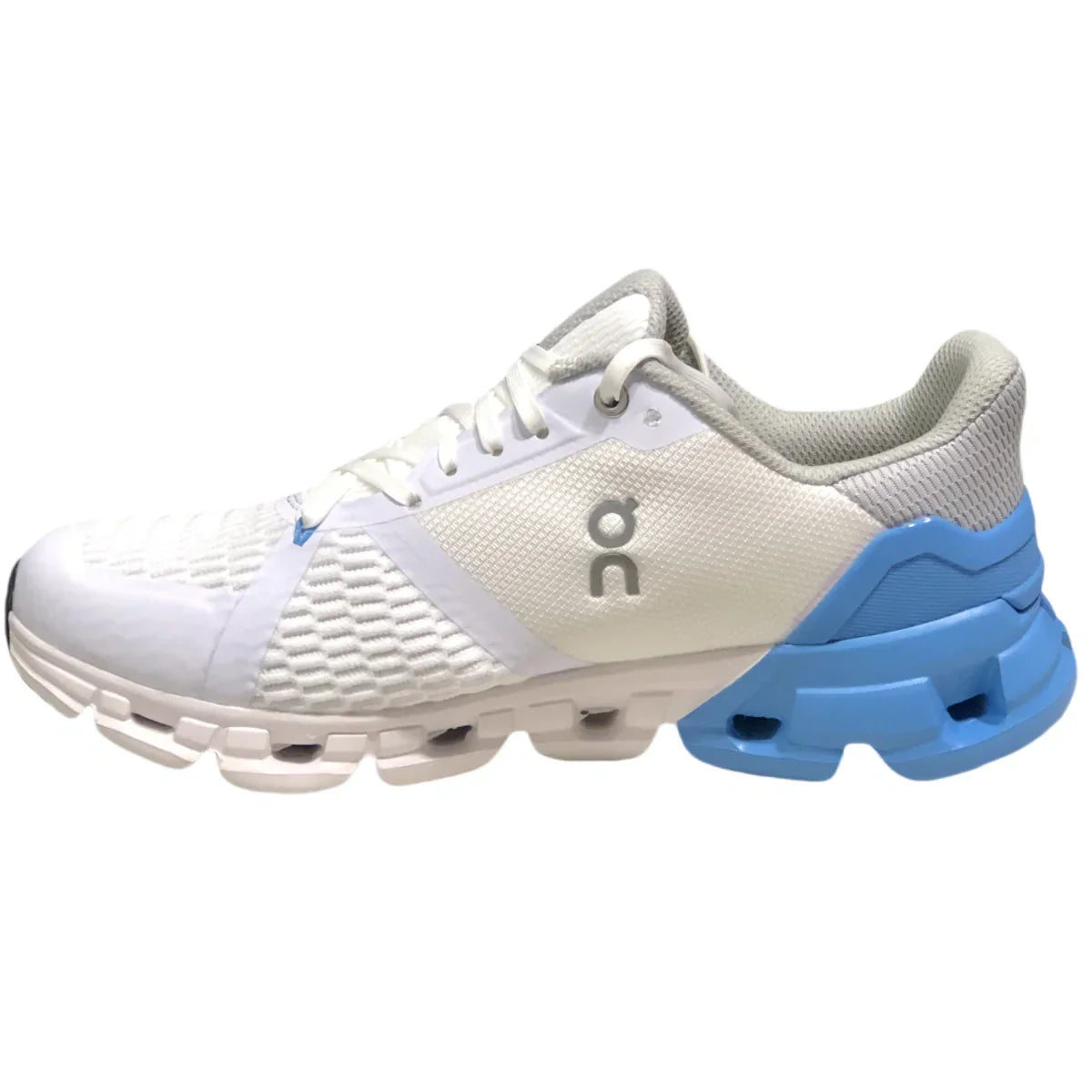 On Cloudflyer 3 Men White/ and blue